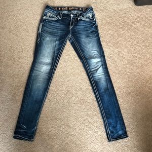 Women’s Rock Revival Skinny Jeans